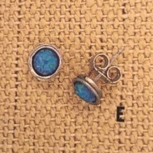 Vintage Silpada Sterling Silver Blue Faux Opal Post Earrings P0843
